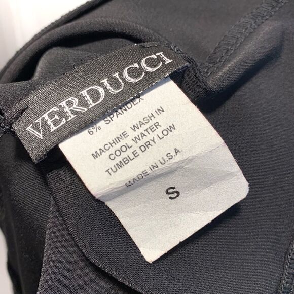 Verducci Cold Shoulder Top   - Picture 8 of 8